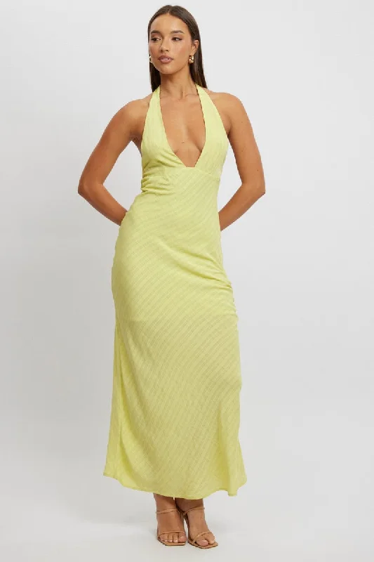 Trendy satin maxi dresses for special events-Green Halter Neck Maxi Dress