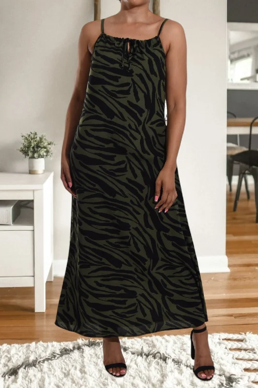 Plus size maxi dresses with floral prints-Dark Green Strappy Maxi Dress