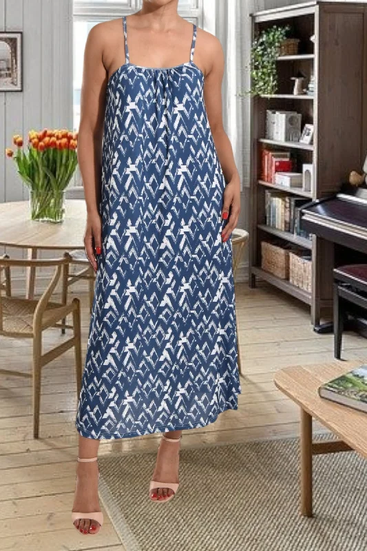 Maxi dresses with floral designs for summer-Navy And White Floral Strappy Maxi Dress