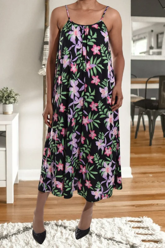 Casual plus size maxi dresses-Black And Pink Floral Maxi Dress