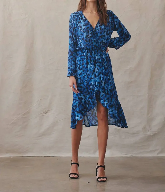 Midi dresses with elegant embroidery-Vera V Neck Midi Dress In Cobalt Floral Print