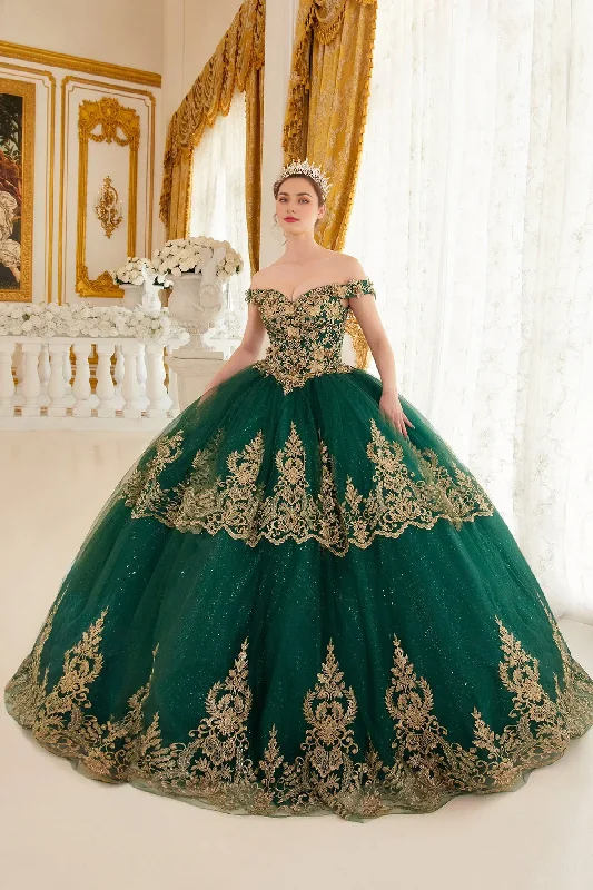 Evening dress with modern flair-Emerald Gold Layered Lace Quince Ball Gown Princess Dress Floor Length Sleeveless Off Shoulder with Gold Appliques